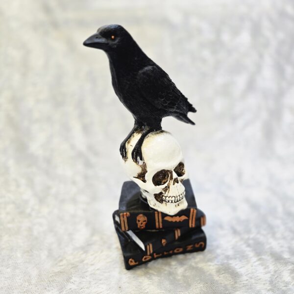 کلاغ اسرار (دال-ئی | DOLL-E)